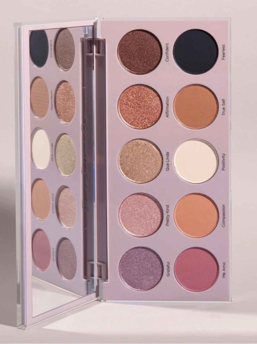 Dominique Essential Palette Eyeshadow Palette